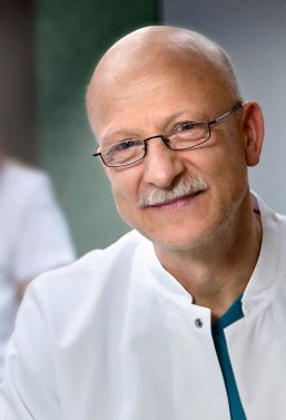 Dr. med. Manfred Reetz